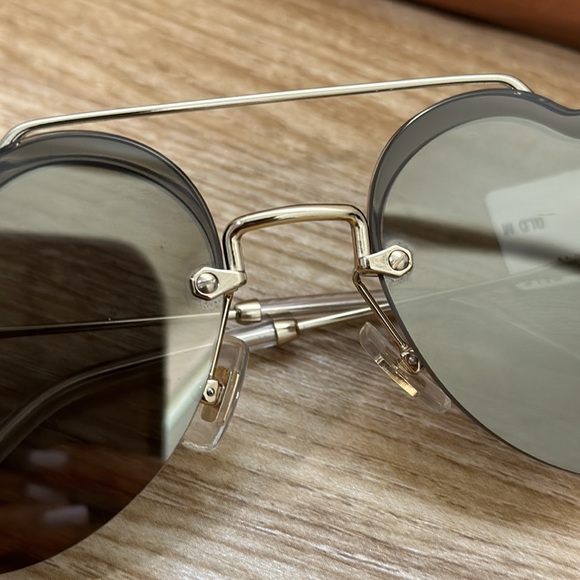 New Miu Miu MU 56U BC17 Gold Metal Oval Sunglasses Core Collection, Generic Case - Picture 4 of 11